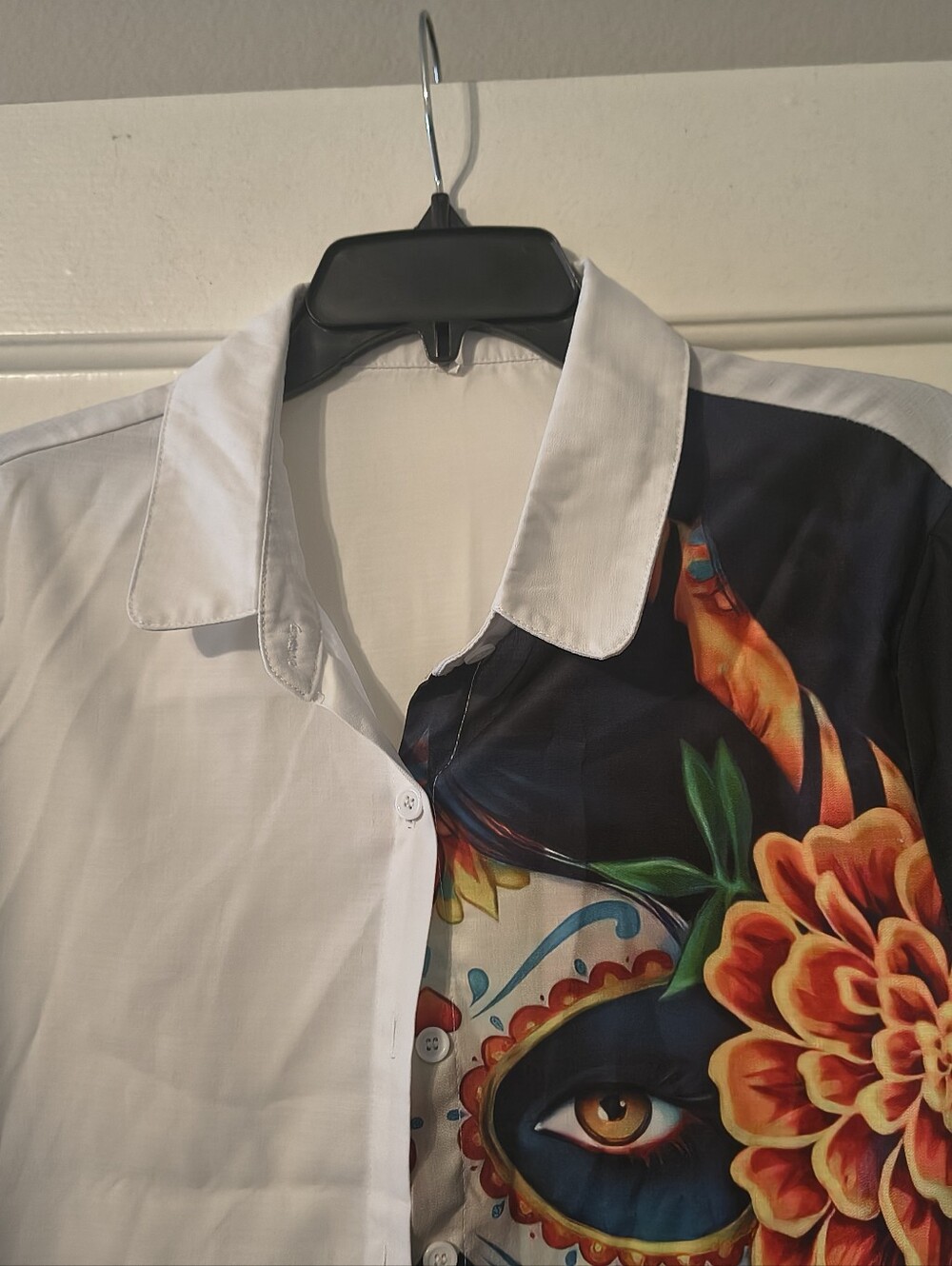 Sugar Skull Graphic Button-Up Shirt XL – Black & White - Picture 3 of 4